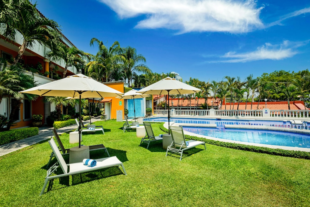 Excelaris Grand Resort Conventions & Spa 69/71