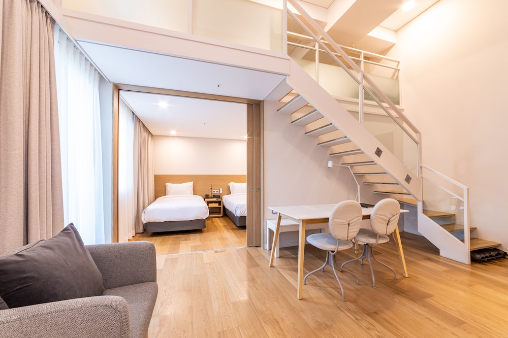 New Seoul Hotel 33/50