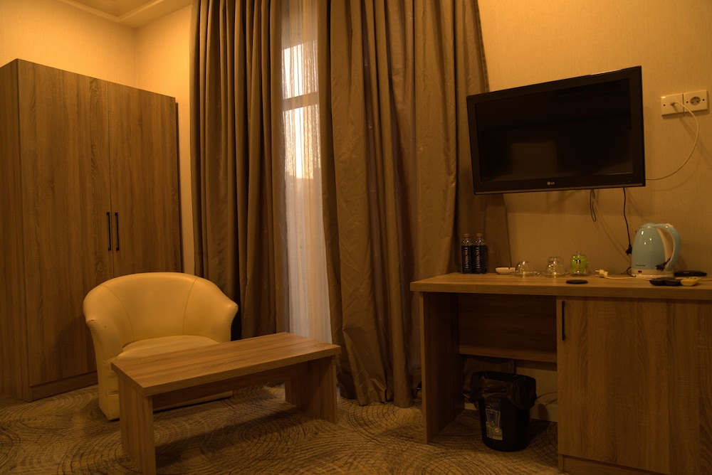 Premier Hotel 44/67