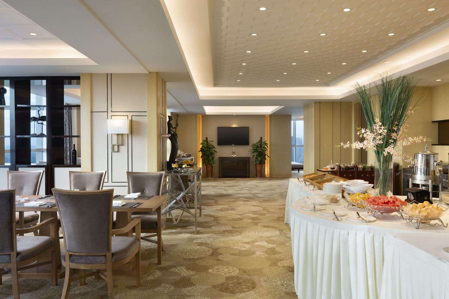Ramada by Wyndham Jiaxing 9/17