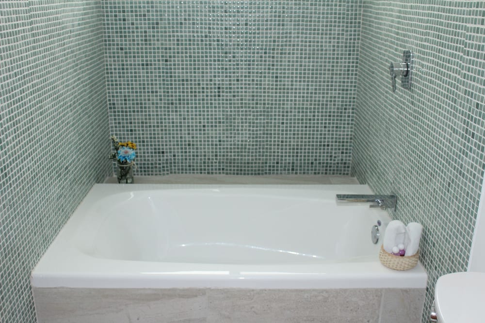 Yuum Ha Boutique Hotel 49/50