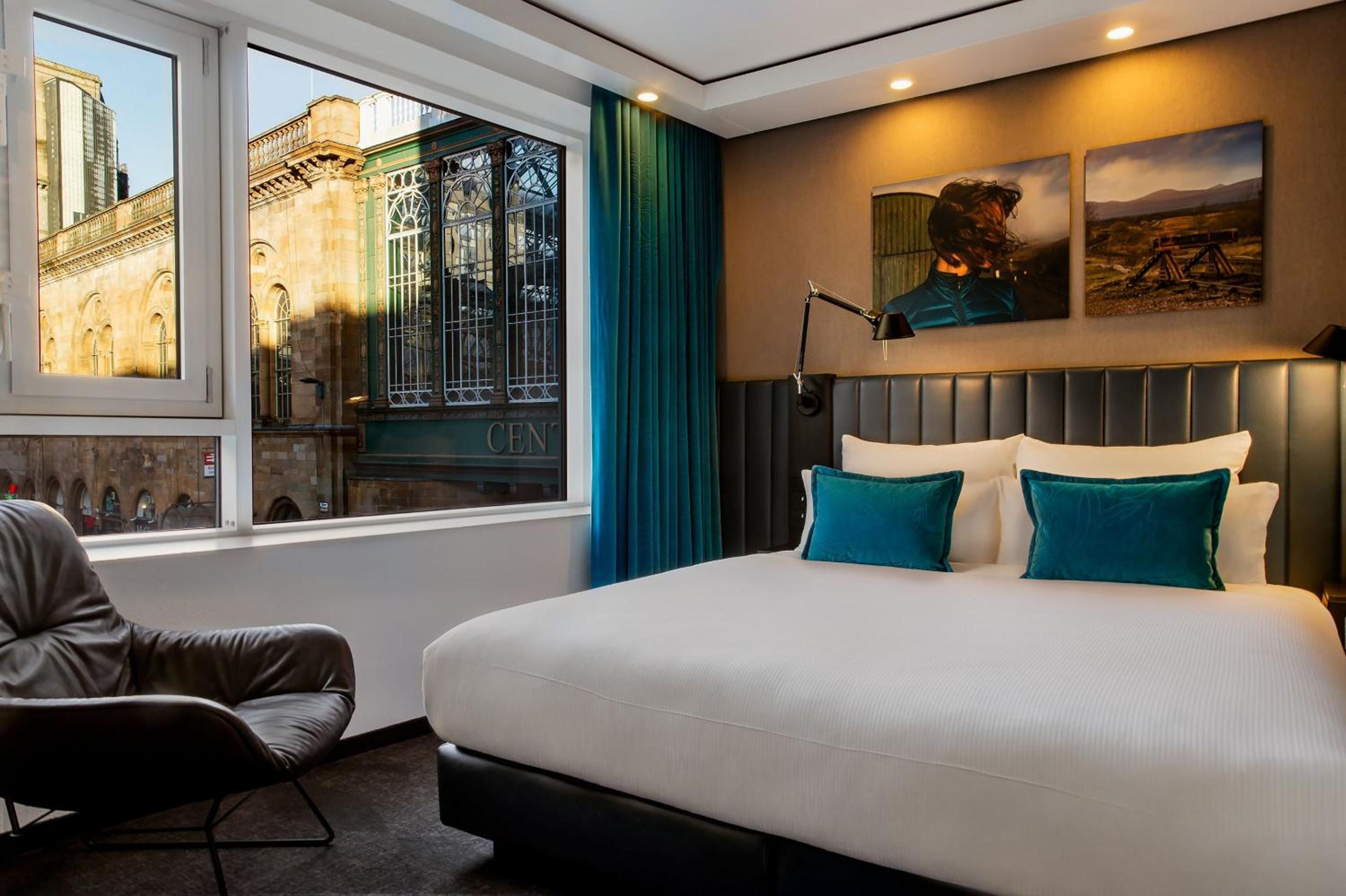 Room, King Bed