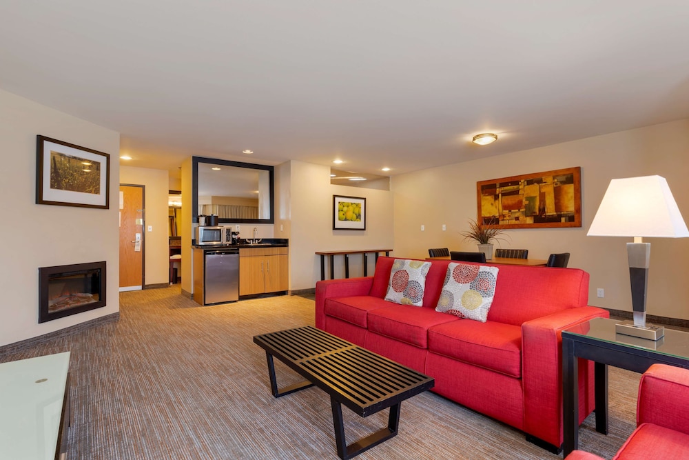Best Western Plus Hood River Inn 57/80