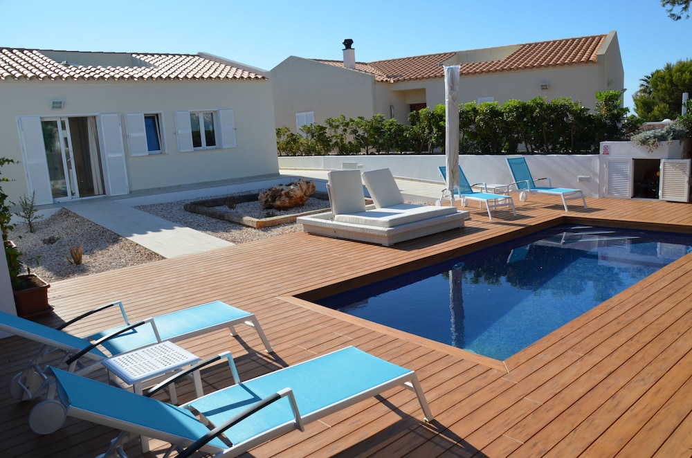 VILLAS DEL LAGO 10/67