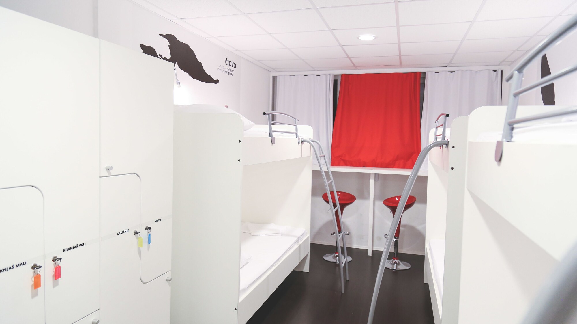 Private Quad, 2 Bunk Beds