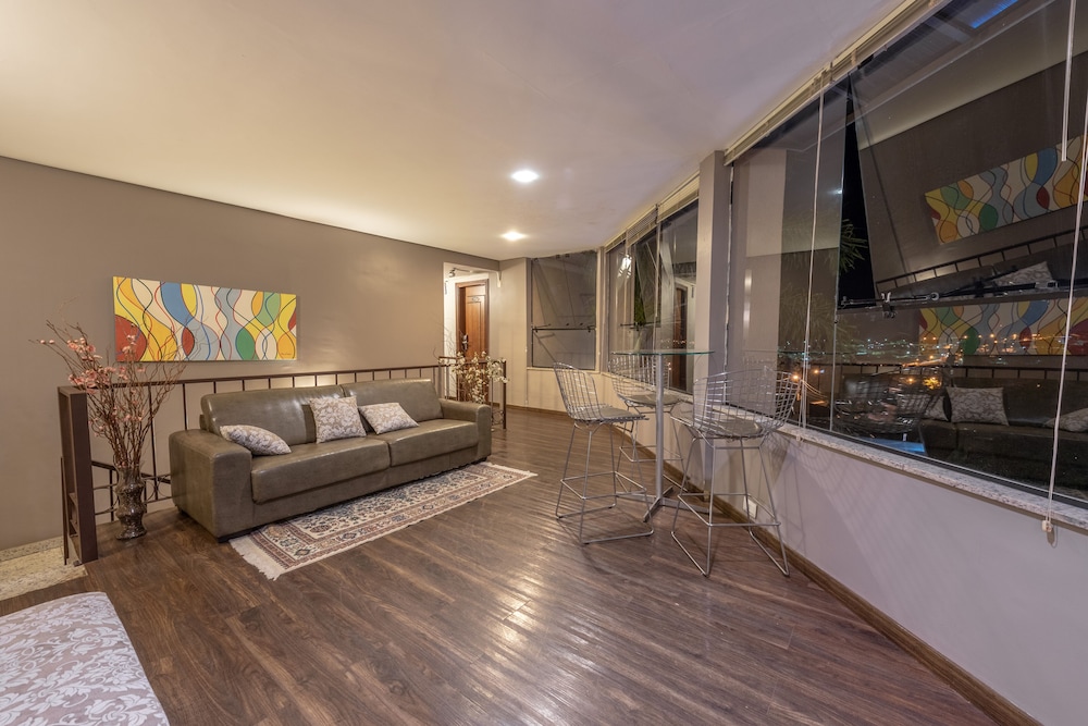 CLASS HOTEL GUAXUPE 30/50