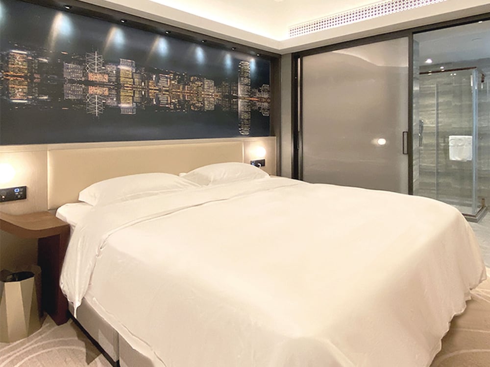 Smart, Suite, King Bed