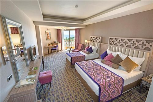 Superior, Double Bed, Lateral Side Sea View