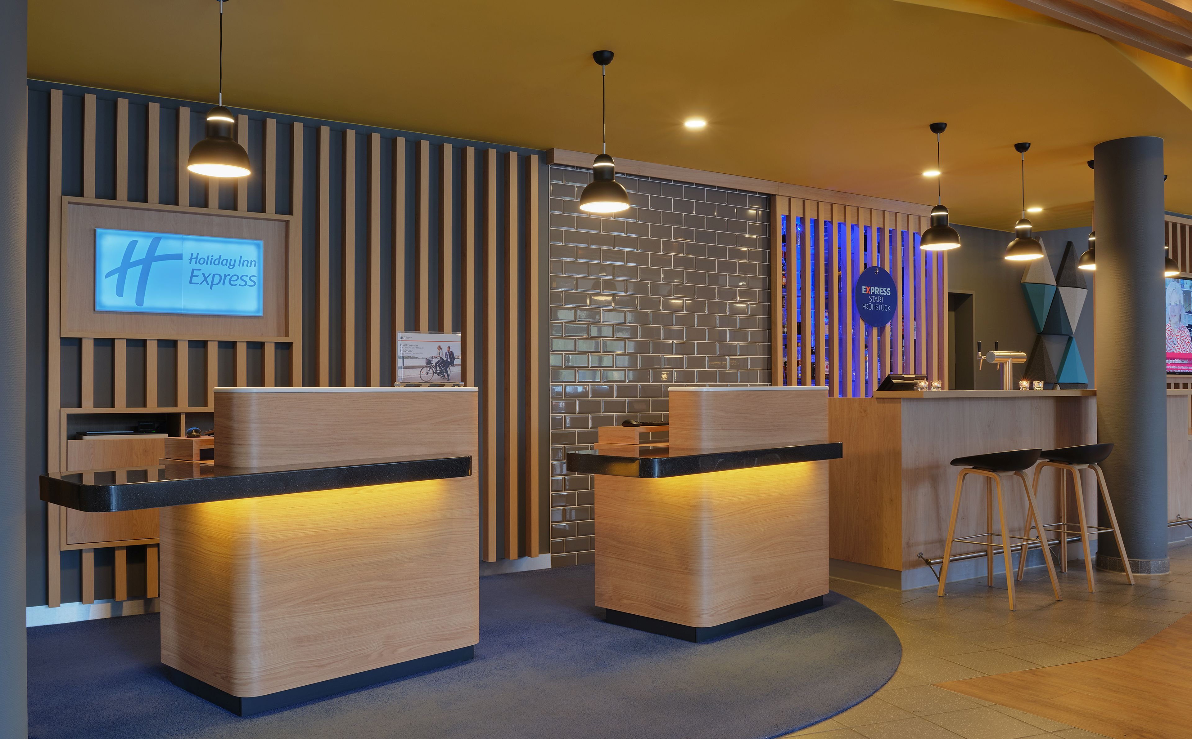Holiday Inn Express Dortmund Hotel 8/46