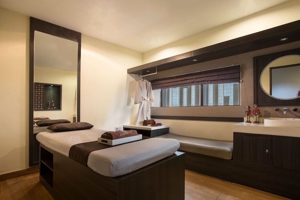 Hotel Grandhika Iskandarsyah Jakarta 14/51