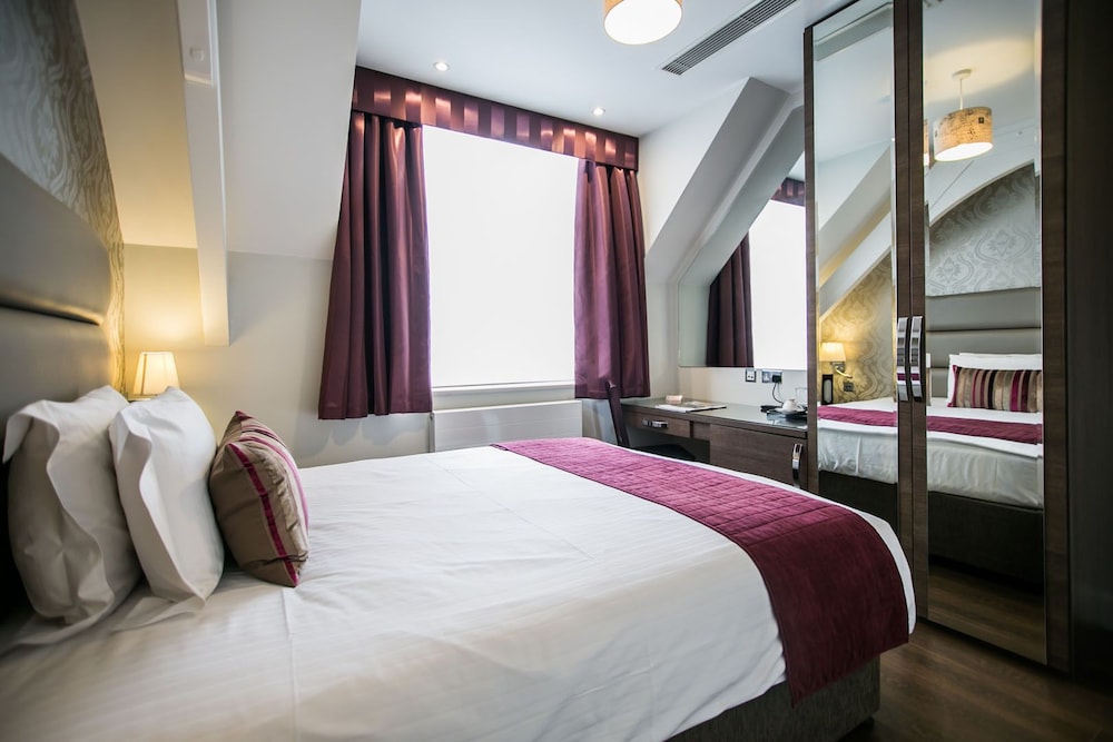 The Pillar Hotel London 17/61