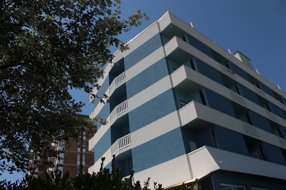 Grand Hotel Azzurra Club 1/30