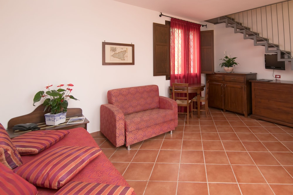La Corte Del Sole 50/72