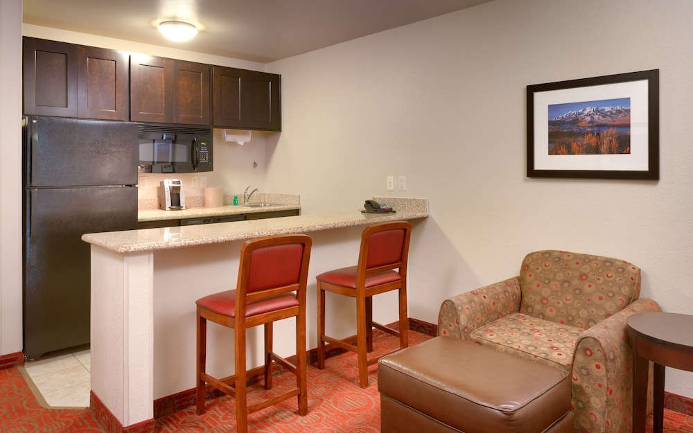 Holiday Inn Express Hotel And Suites Orem North Provo 41/60
