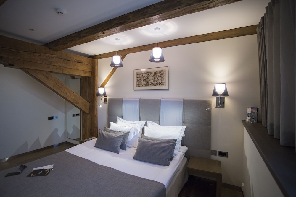 Michaelson Boutique Hotel 12/35