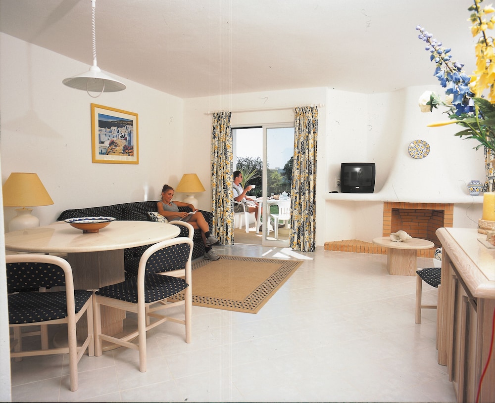 Balaia Golf Village 81/94
