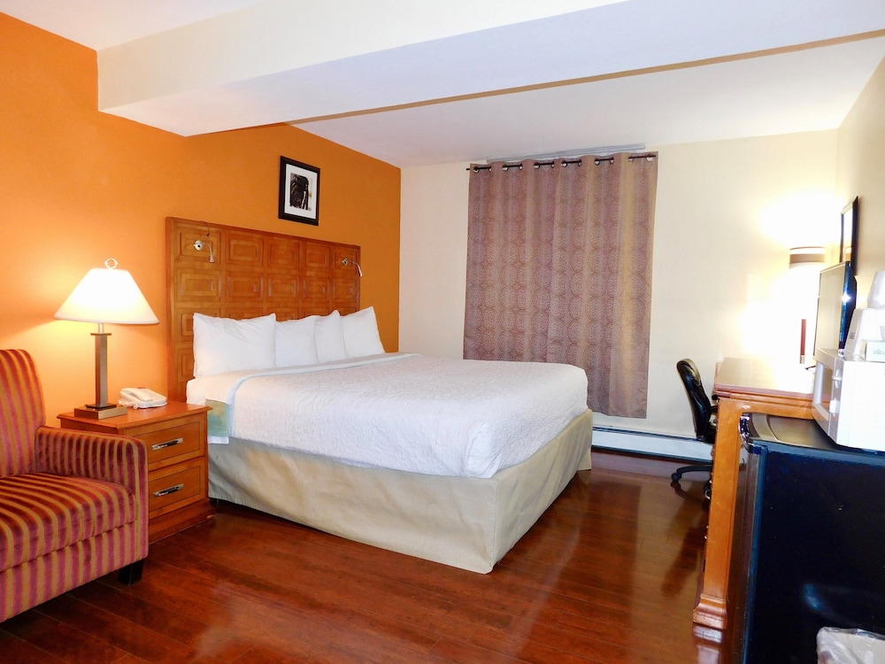 Americas Best Value Inn Suites Anchorage Airport 14/39