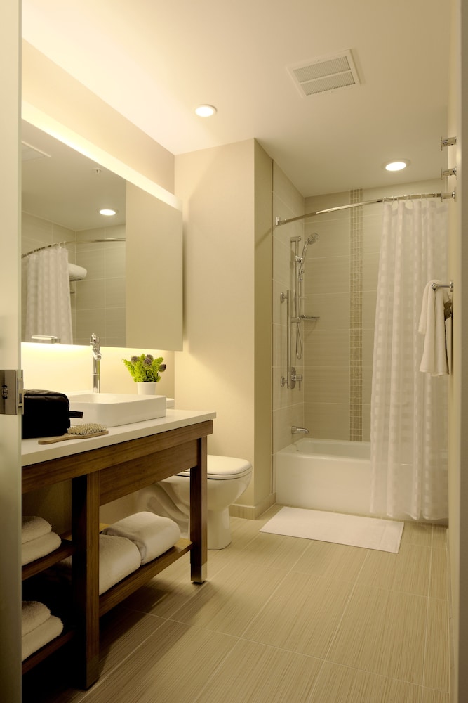 Hyatt Place Lincoln / Downtown - Haymarket 12/56