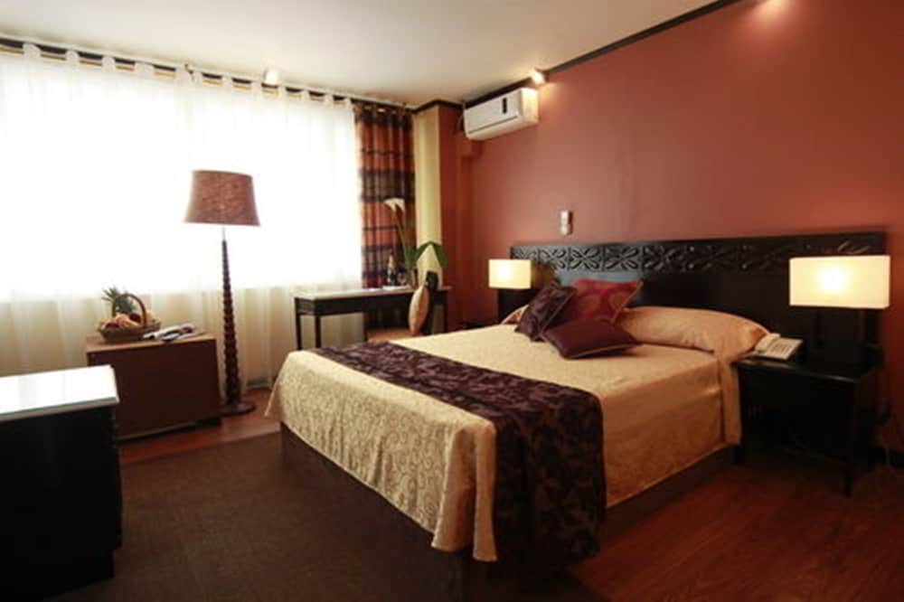 Manila Manor Hotel 13/35