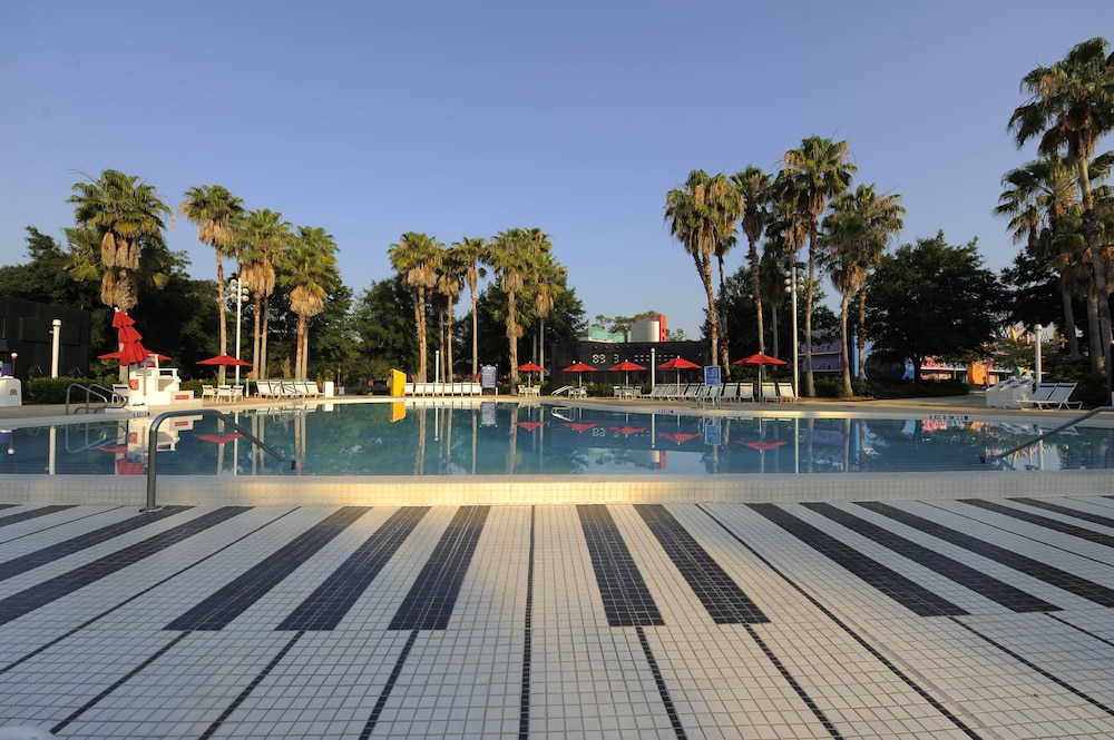 Disneys All Star Music Resort 43/50