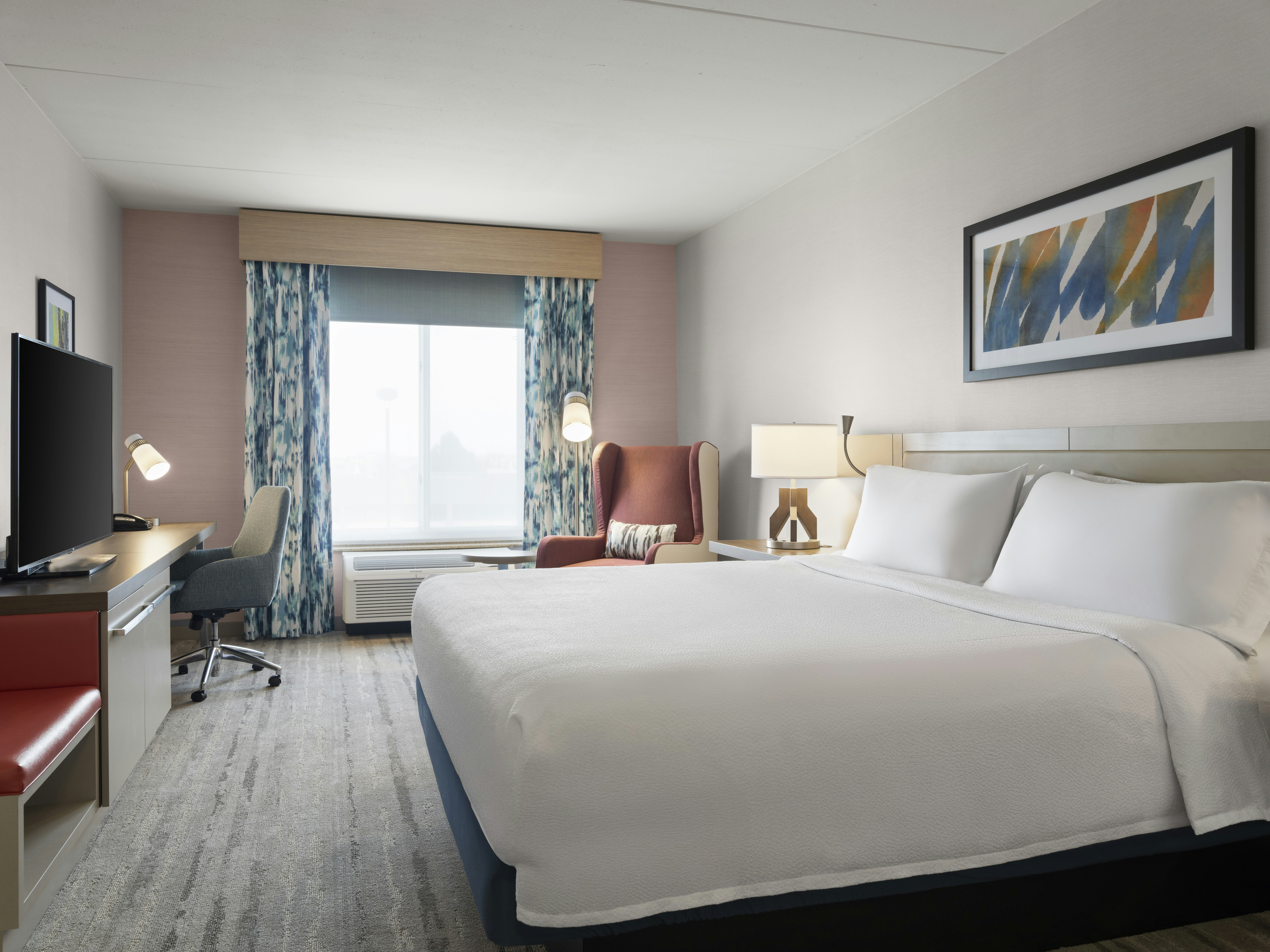 ROOM, KING BED