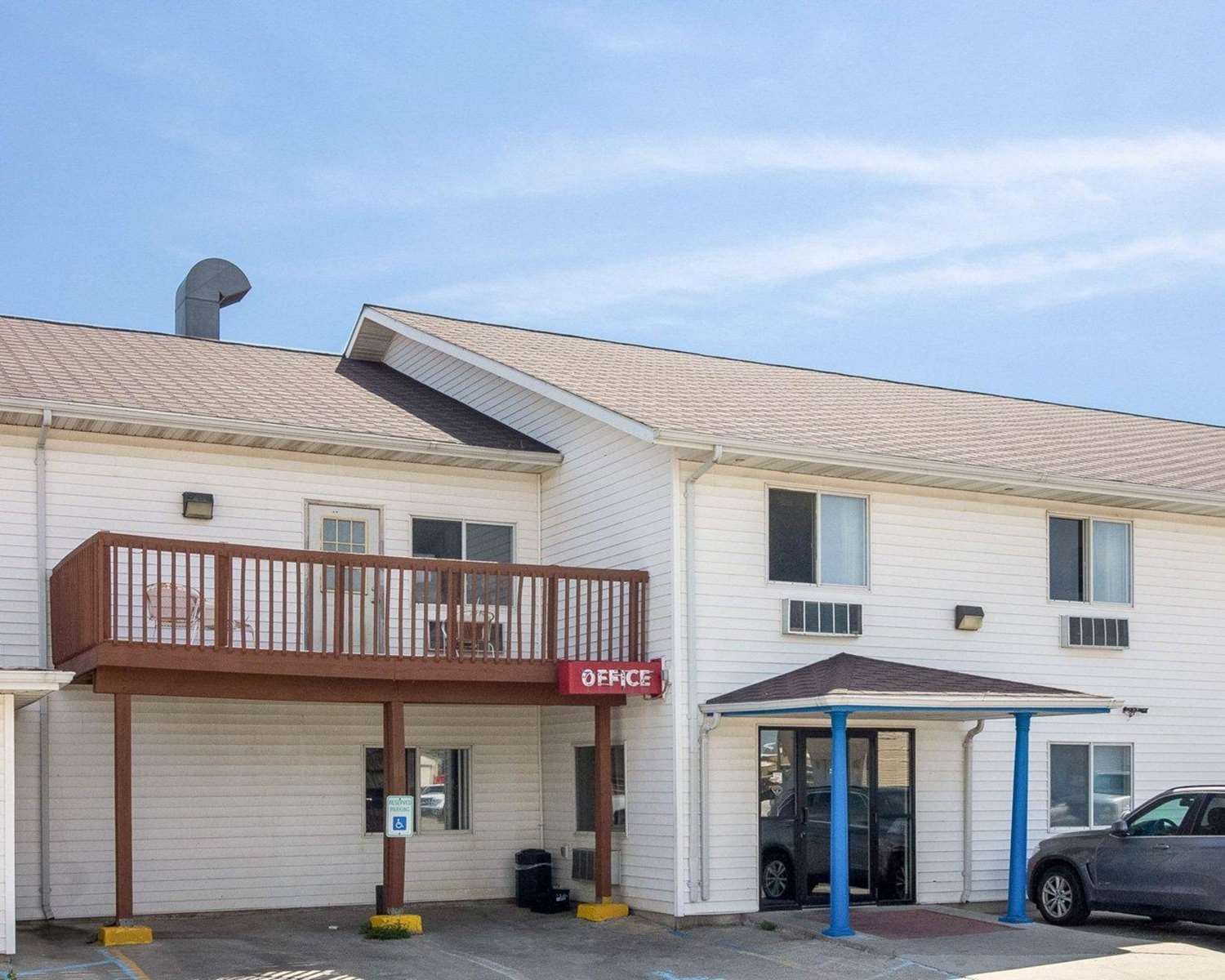 Rodeway Inn West Fargo Main Ave. 10/13