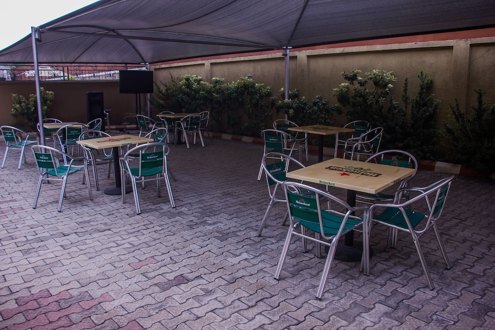 Eastgate Hotel Lekki 41/61