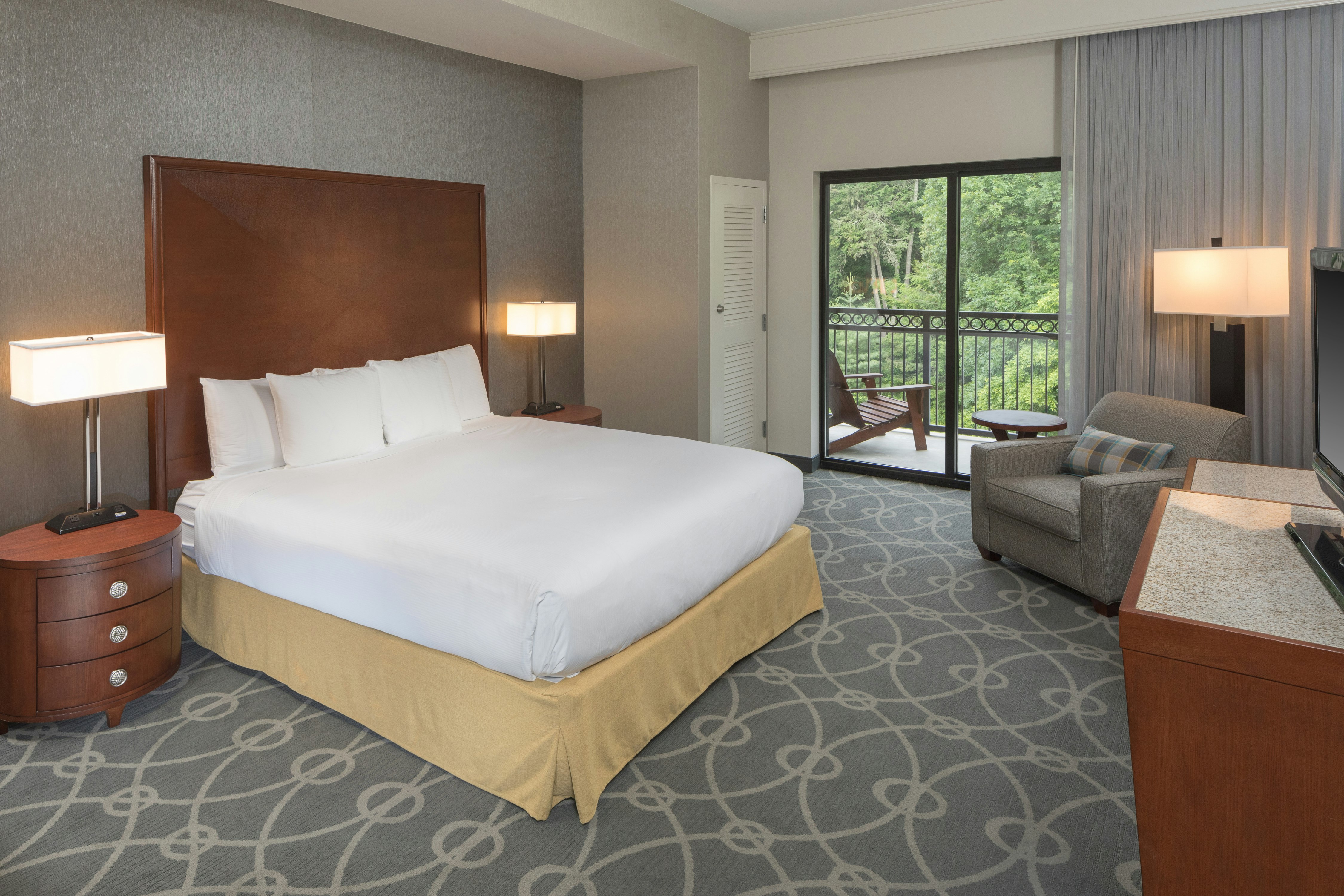 PREMIUM, KING BED, BALCONY