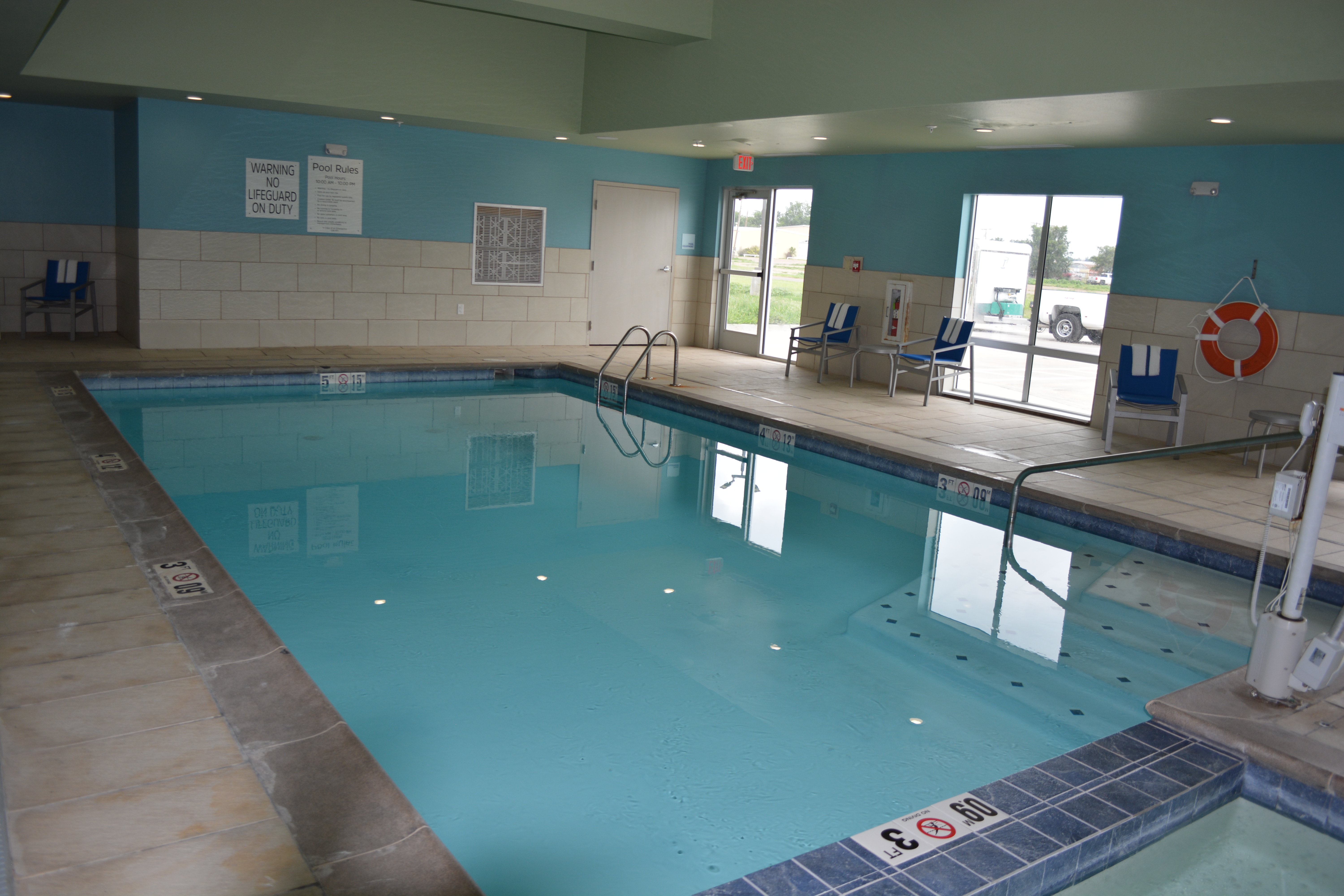 Holiday Inn Express Suites Liberal 38/56