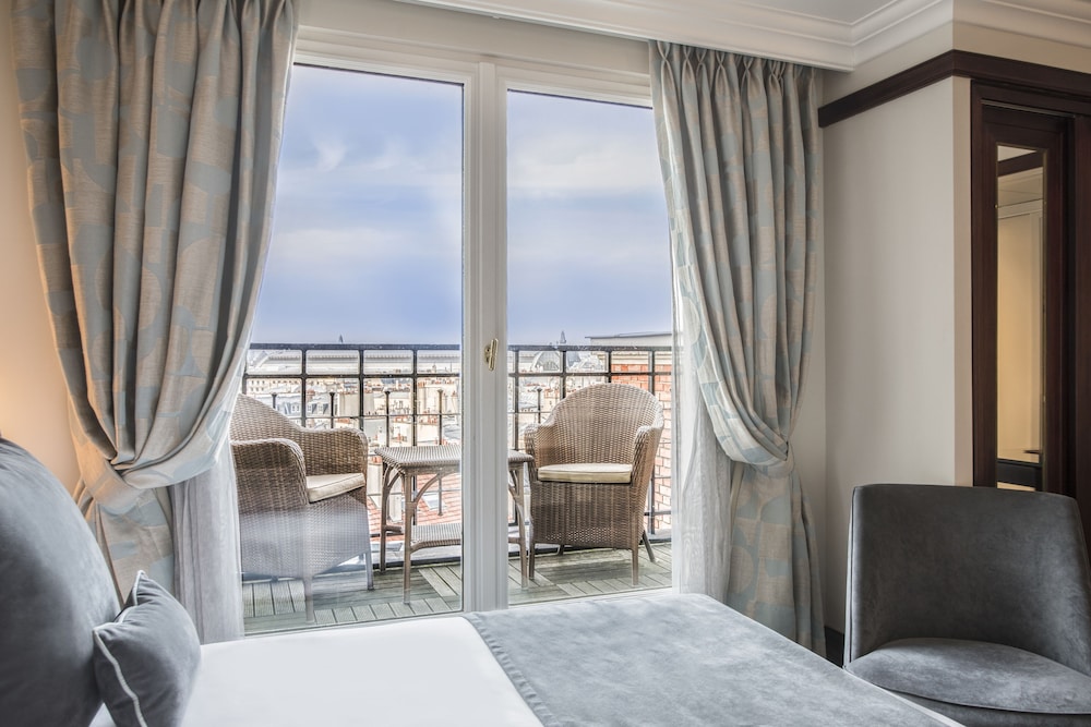 Hotel Pont Royal 35/68