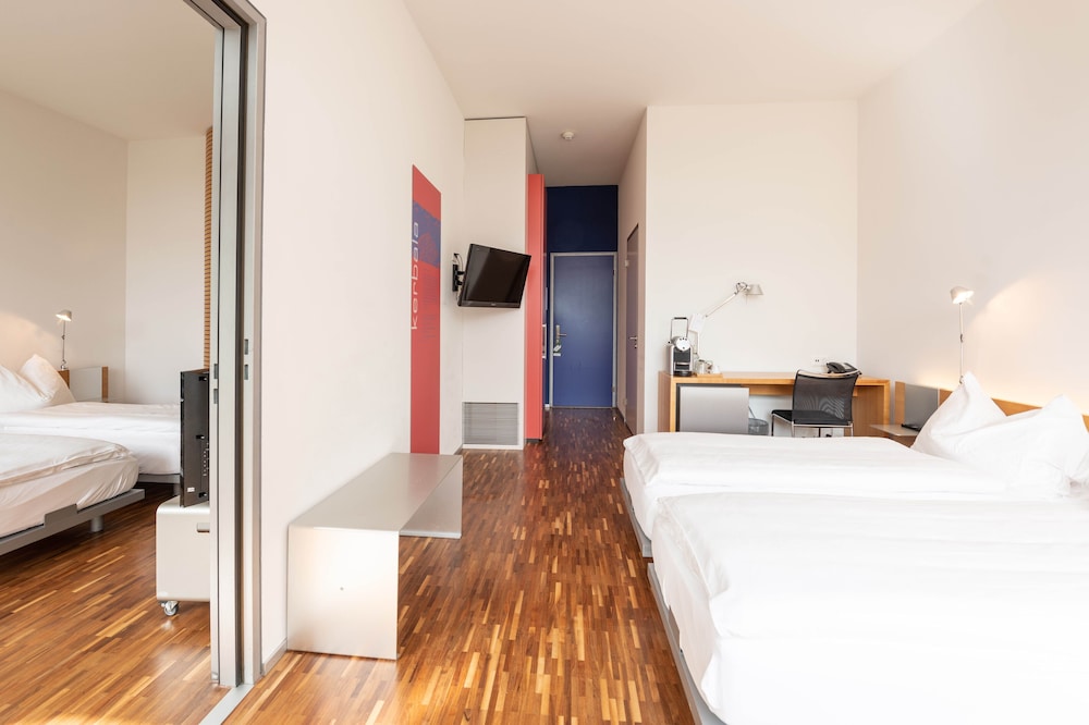 SEDARTIS SWISS QUALITY HOTEL 23/72