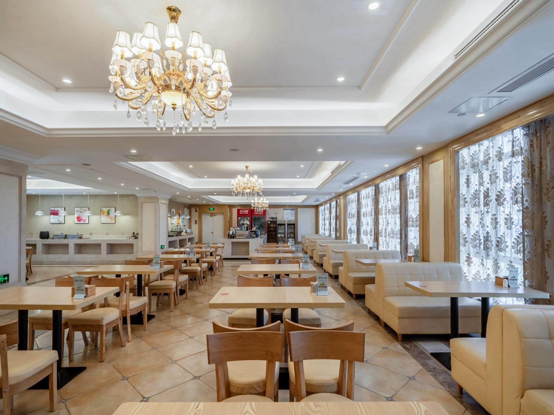 Vienna International Hotel (Wenzhou Airport) 24/31