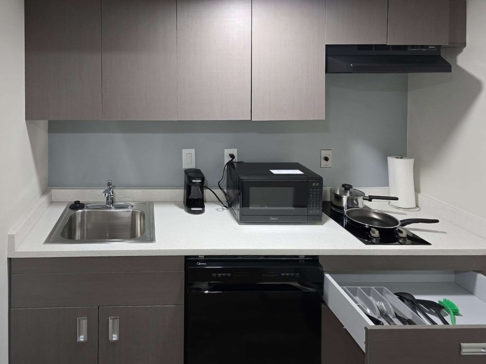 Comfort Inn & Suites Prince George - Fort Lee 54/60
