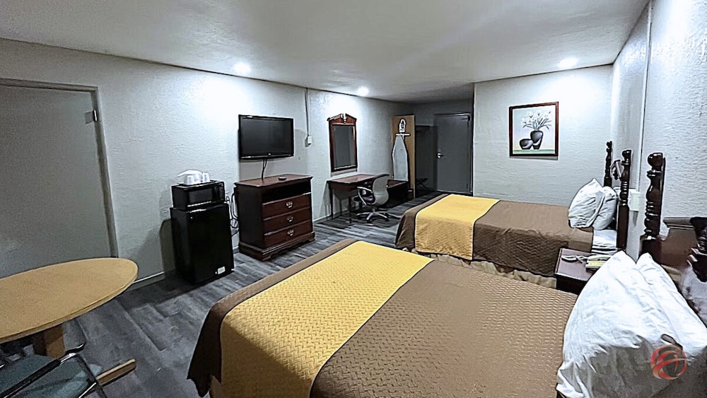 Mid Towne Inn Suites San Antonio 32/43