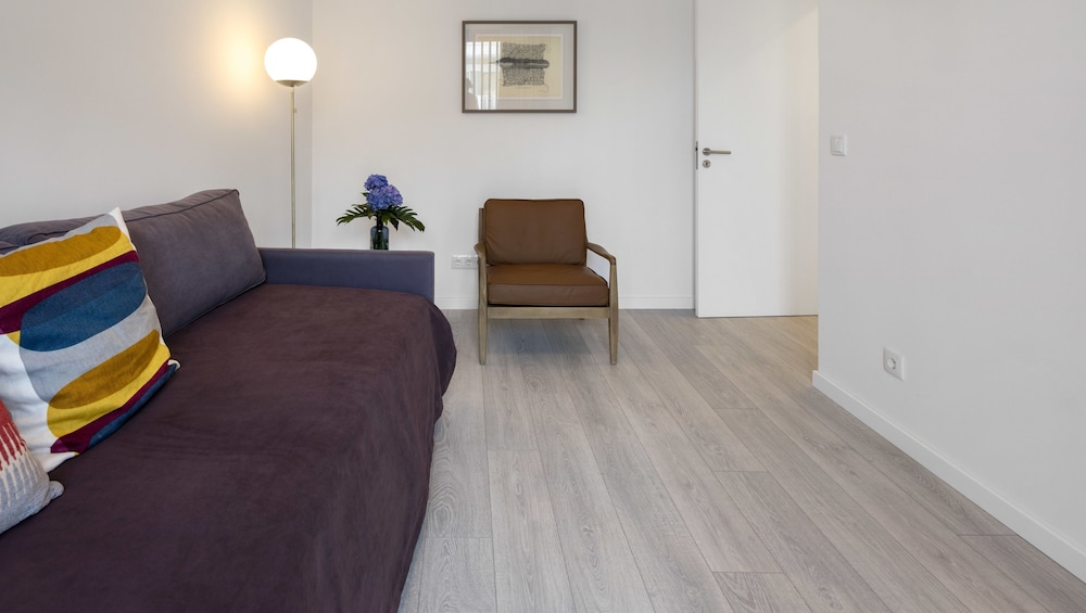 Lisbon Serviced Apartments Parque 54/66