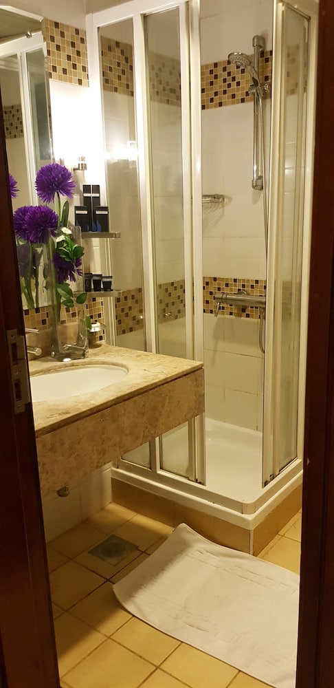 Tulip Hotel Apartment Bur Dubai 58/86