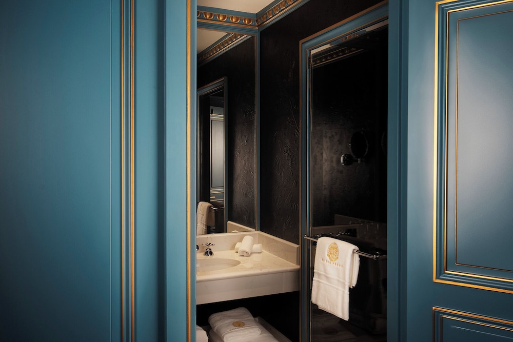 Maison Proust Hotel & Spa 107/111