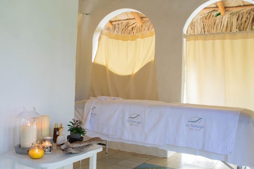 Hotel La Tortuga 3/50