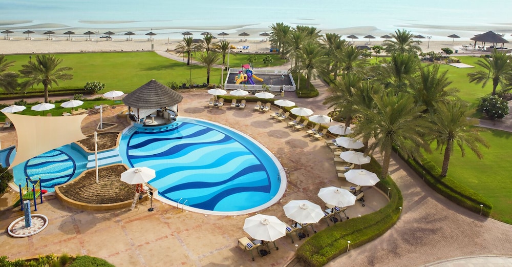 Danat Jebel Dhanna Resort 45/50