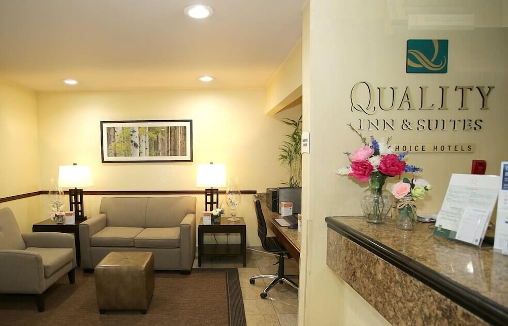 Quality Inn & Suites Lacey Olympia 45/66