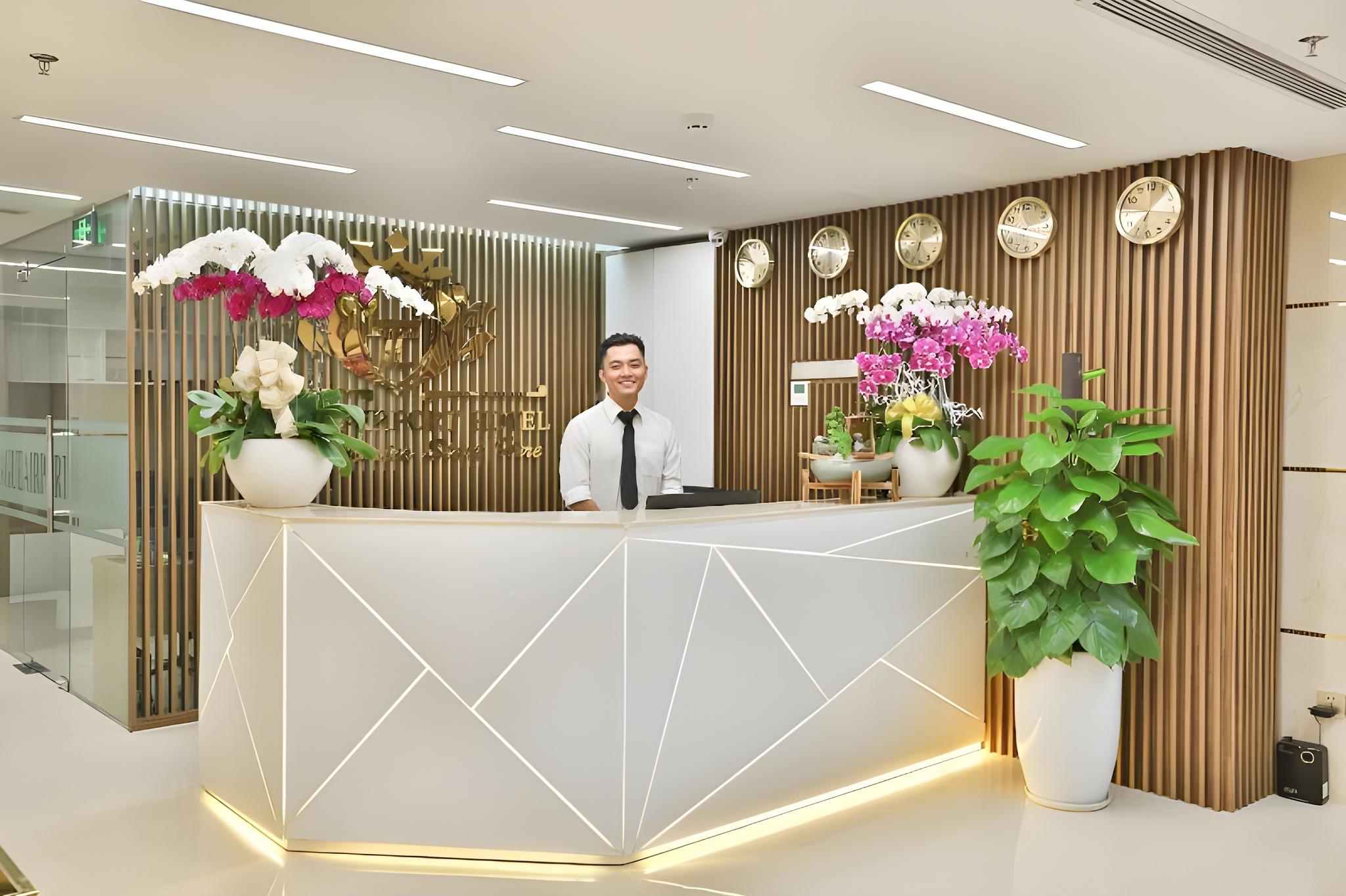 Prague Saigon Airport Hotel 8/29