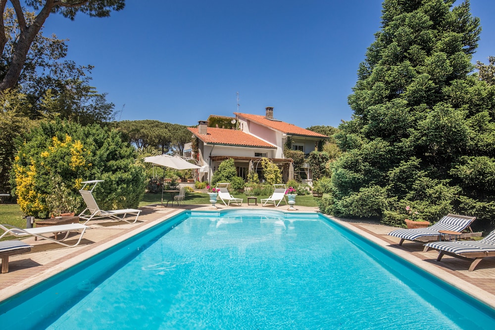 La Gaura Guest House 37/47