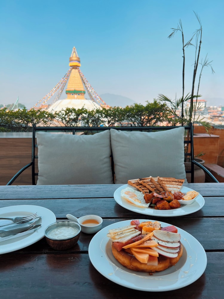 Bodhi Inn & Suite 37/50