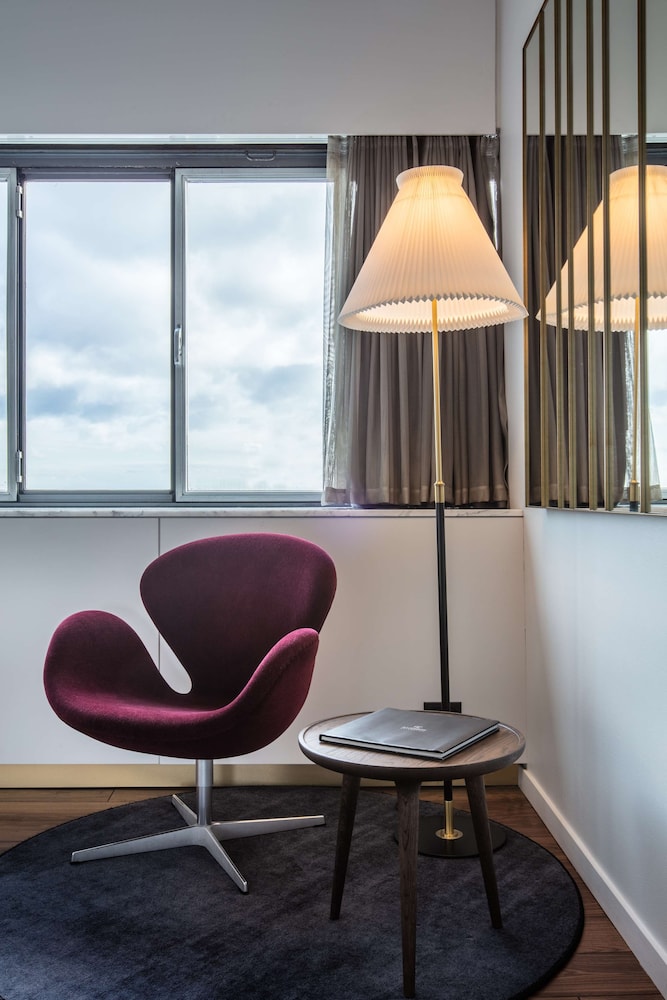 RADISSON COLLECTION ROYAL HOTEL, COPENHAGEN 29/72