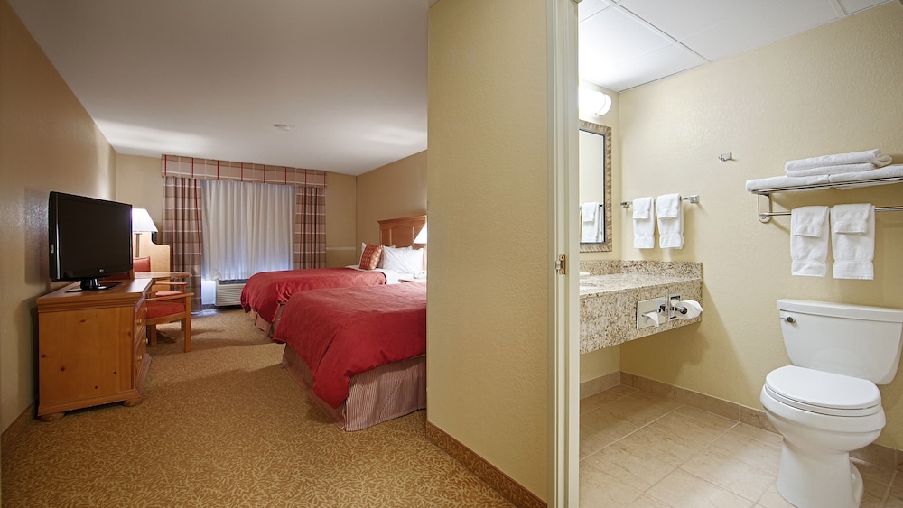 Sleep Inn & Suites near Spirit Mountain 18/49