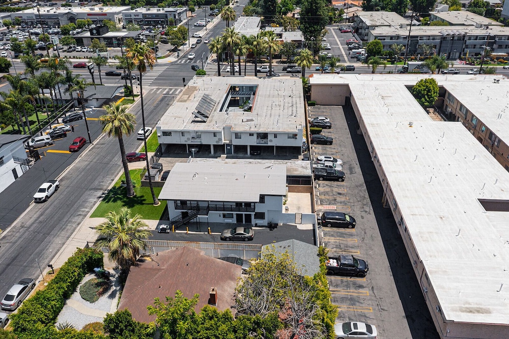 Hyland Motel Van Nuys 3/50