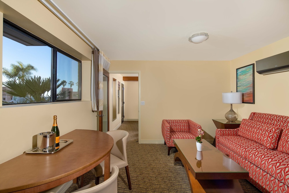 La Jolla Inn 45/68