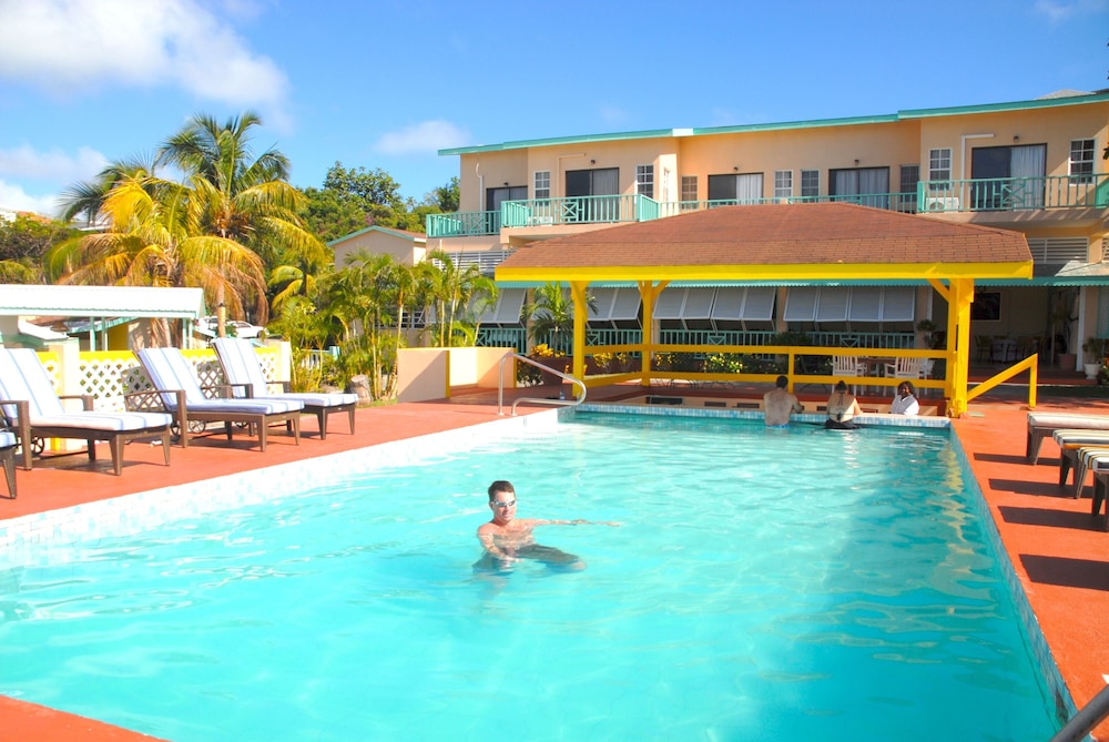 BIRD ROCK BEACH HOTEL 5/47