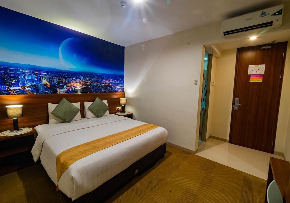 Miyana Hotel 27/59