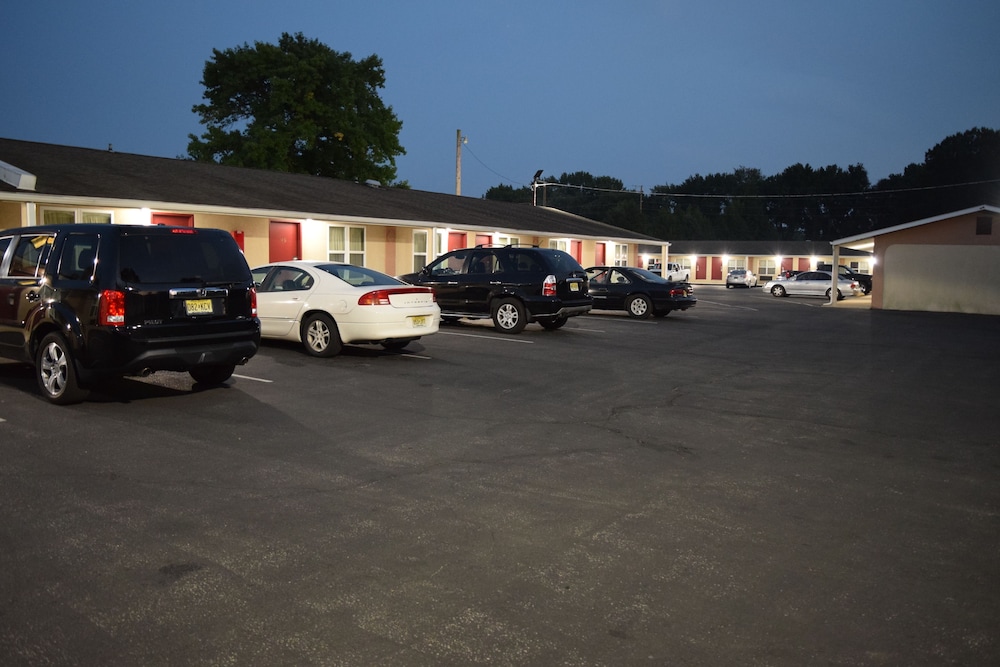 White Oaks Motel Pennsville Carneys Point 24/41